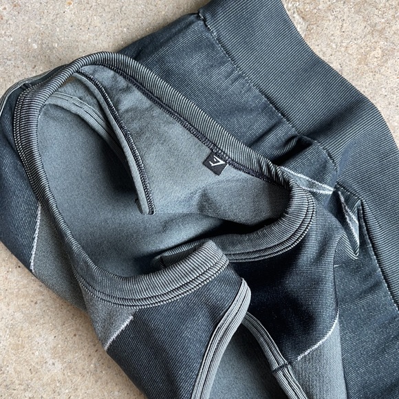 Gymshark turbo seamless sports bra crop top size s - Picture 3 of 3